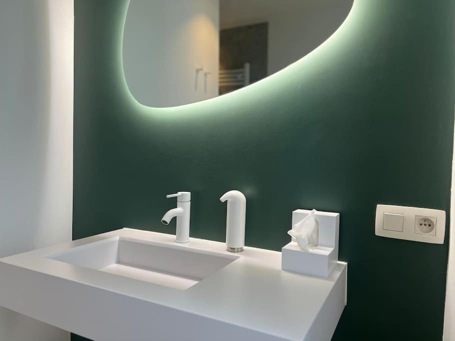 Duplex Chic Et Spacieux - Hypercentre Liège Extérieur photo