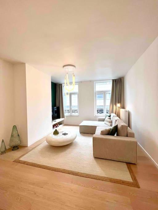 Duplex Chic Et Spacieux - Hypercentre Liège Extérieur photo